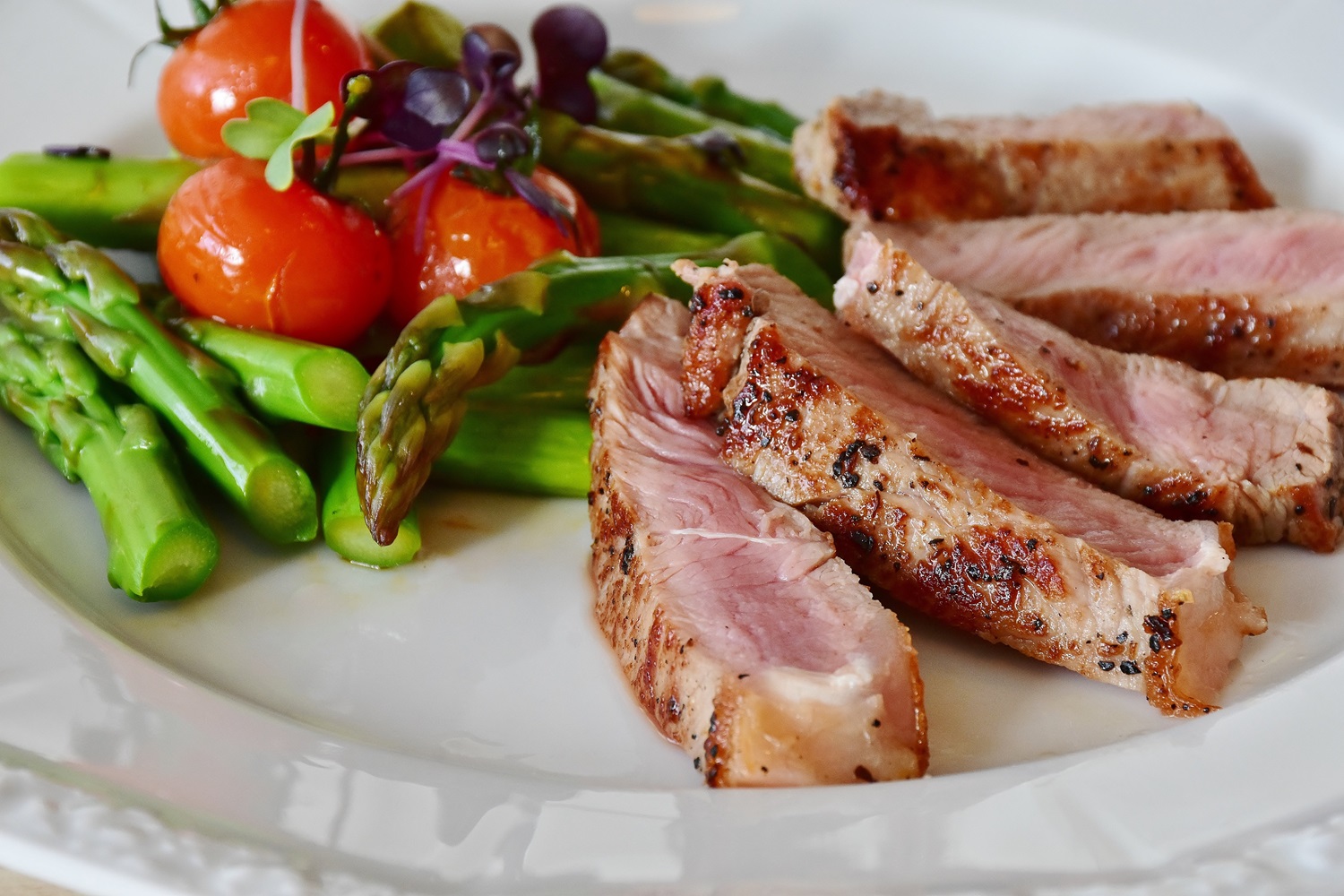 Roasted Pork with Asparagus Recipe